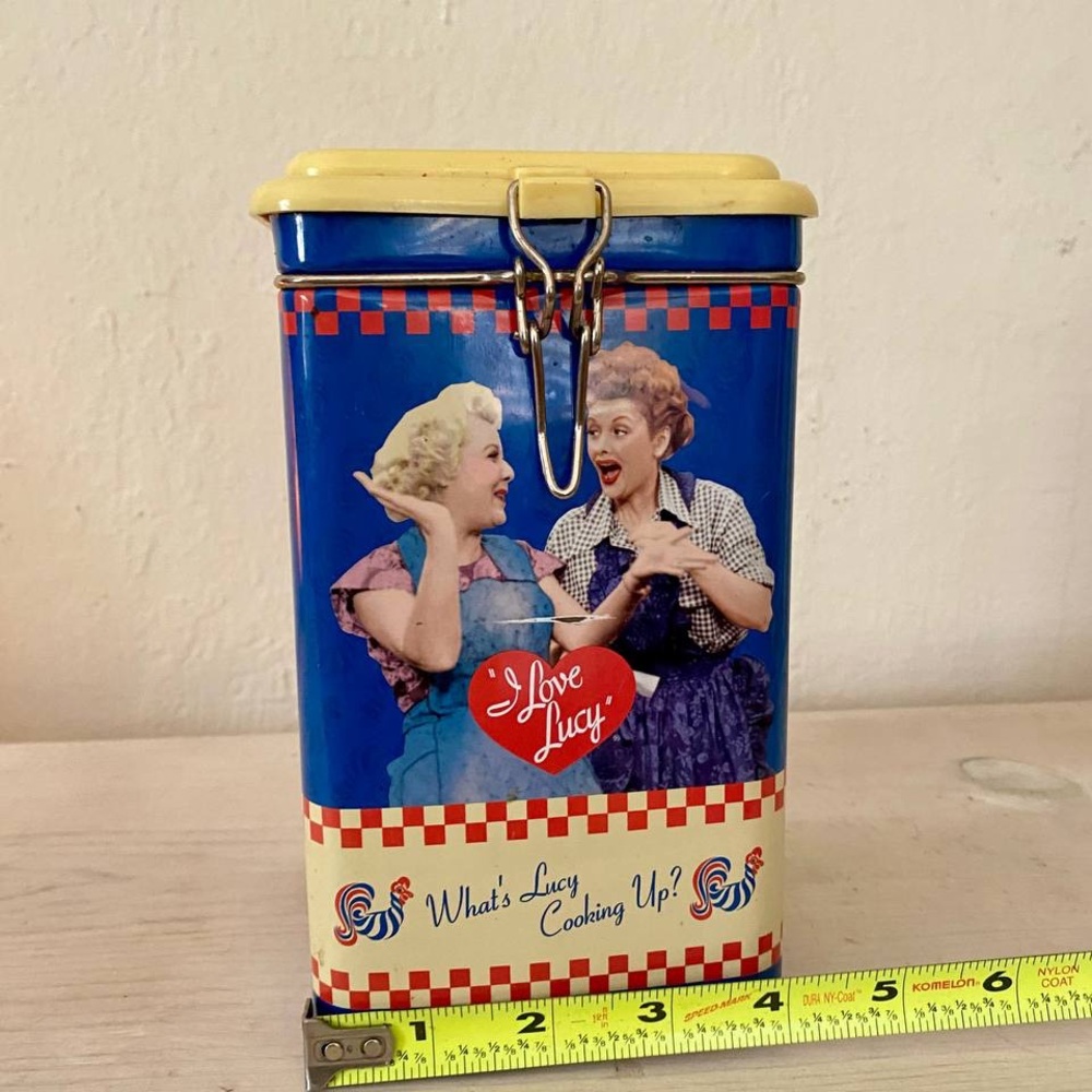 Vintage ✨ I love Lucy 💜 tin box kitchen storage tub for coffee tea